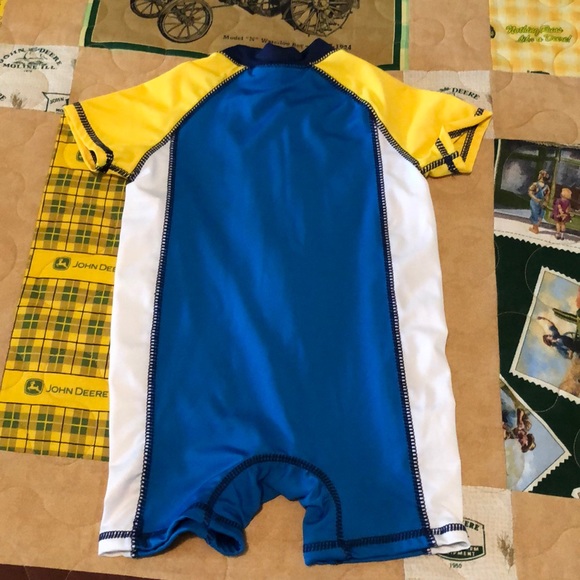 One Piece Rashguard - Picture 4 of 4